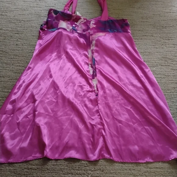 Deb Dress 💜🖤 🩷 - Picture 6 of 8